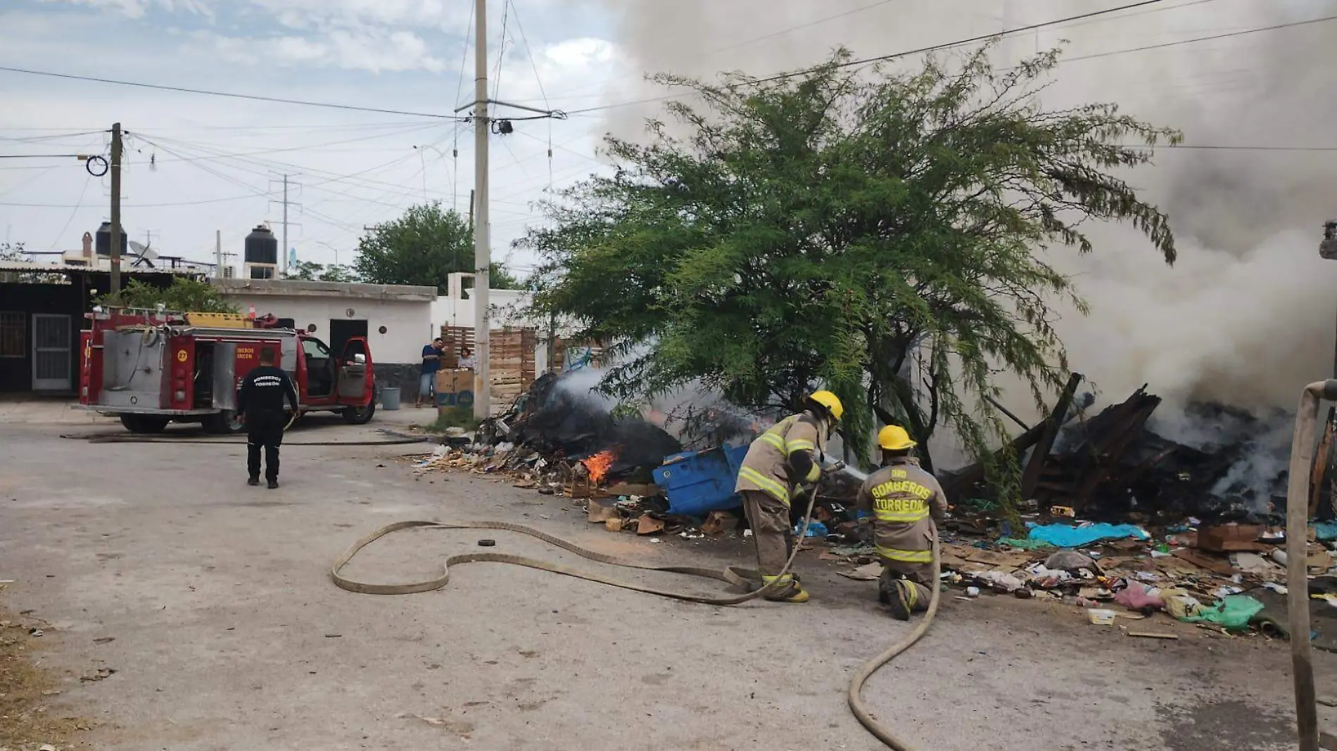 Mueren perros calcinados durante incendio de vivienda en Torreón